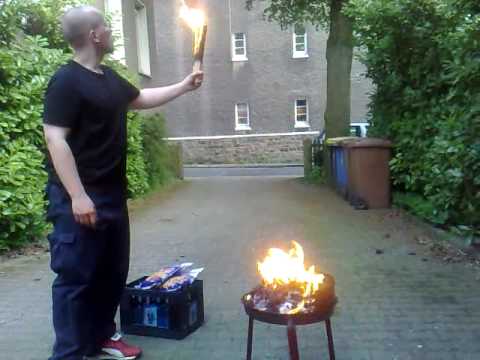 Primaten beim grillen 2