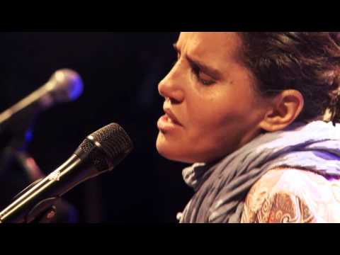 Marianne Aya Omac "En mi" @ Festiv'Allier 2015 - Langogne (Lozère)