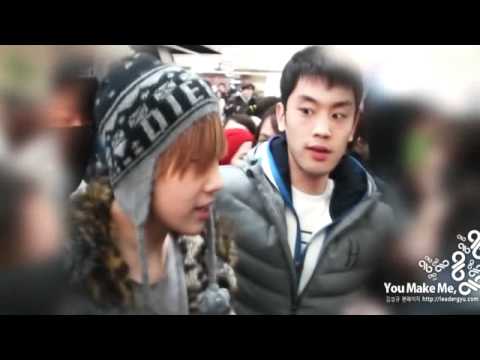 111221 gimpo airport arrival - sunggyu fancam
