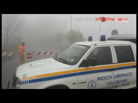 Strada distrutta da una frana a Girifalco