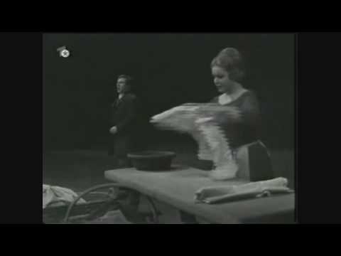 Ο Martin Vantin [Μάρτιν Φάντιν] ως Jaquino [Γιακίνο] στο ντουέτο «Jetzt, Schätzchen, jetzt sind wir allein» [«Τώρα, αγαπούλα μου, τώρα είμαστε μόνοι»] από τον Fidelio [Φιντέλιο] του Ludwig van Beethoven [Λούντβιχ βαν Μπετόβεν], με τη Lisa Otto [Λίζα Όττο] ως Marzelline [Μαρτσελλίνα] (Deutsche Oper Berlin, διεύθυνση Arthur Rother [Άρτουρ Ρότερ], 1963). Ο ρόλος του Jaquino ανήκει στο ελαφρύ λυρικό οξύφωνο.