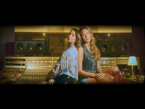 Nena e Joana Almeirante - Diz-se aí… (2 Pares de Botas) (Official Visualizer)