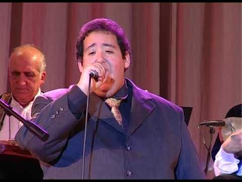 URUGUAY 2008 - 26 - Baderazm Ek Knum - Պատերազմ էք գնում (Canta:RUPEN AGOPIAN) // CONJUNTO KUSAN