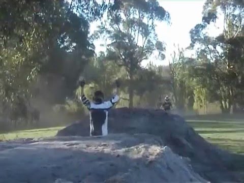 download lagu mp3 mp4 Motties, download lagu Motties gratis, unduh video klip Motties