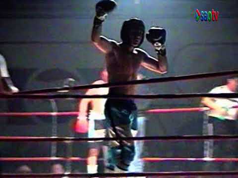BOXEO AMATEUR EN SAO.GABRIEL  CHILO CALFIN ANTE SIMON RETAMAL - 2005