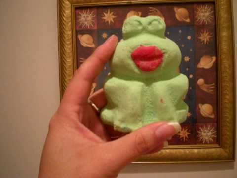 download lagu mp3 mp4 Lush Frog Prince, download lagu Lush Frog Prince gratis, unduh video klip Lush Frog Prince