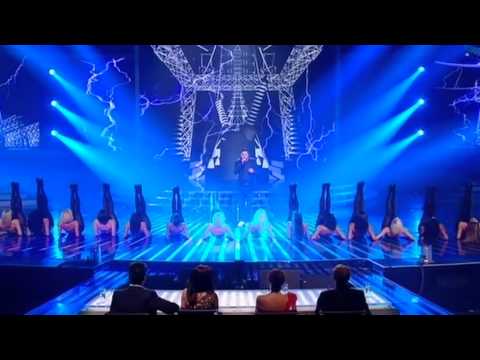 Matt Cardle sings I Love Rock N' Roll - The X Factor Live show 8 (Full Version)