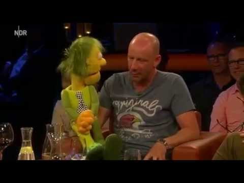 Puppenflüsterer Benjamin Tomkins in der NDR Talkshow