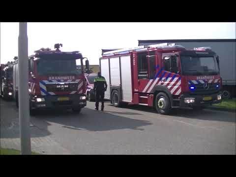 Brandweer brengt eerbetoon aan zieke collega Uitgeest