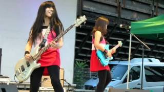 Shonen Knife &quot;BBQ, Devil House, Rockaway Beach, Twist Barbie, Giant Kitty&quot; live July 29, 2012