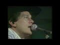 Does Fort Worth ever cross your mind - George Strait - live
