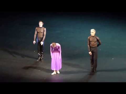 P1200664 | 14.03.2017 'AMORE' Rain before it falls | Curtain call