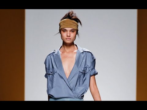 MAX MARA Spring 2013 Milan - Fashion Channel