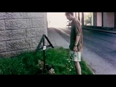 Hundstage (2001) TRAILER