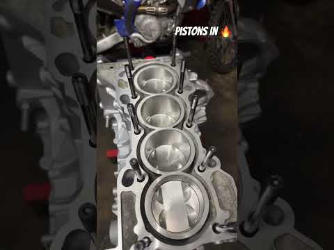 K24 pistons installed ✅✅ #mechanic #automobile #k24 #car #diy #kswap #civic