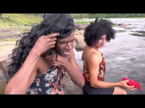 Lavando “ ROUPA “ no Rio 😂😂😂