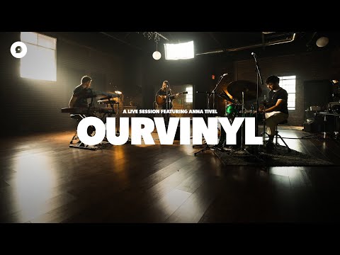 Anna Tivel - Illinois | OurVinyl Sessions