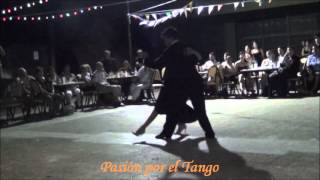 ROXANA SUAREZ y SEBASTIAN ACHAVAL Bailando el Tango UN INFIERNO en el de CLUB de ARQUITECTURA