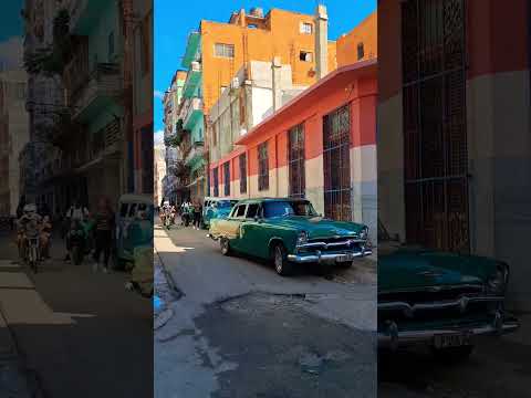 Colores, historia y un clásico legendario en las calles de La Habana
