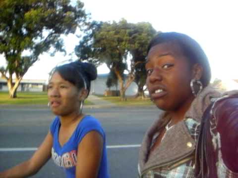 Yoshi && Lilo Walkin Home Frum Skue Wit Dha Kids!!!!