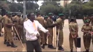 preview picture of video 'a drunk kenyan shouts at the police in his native language'