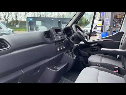 2023 RENAULT MASTER  BUSINESS LUTON Body LOW LOADE - Image 2