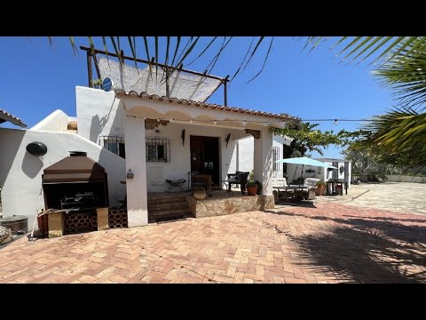 NCB3673 - Front line beach villa in Oliva €569,000