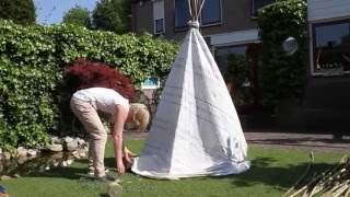 preview picture of video 'Lian & Anne: Wigwam-bouwen voor beginners'
