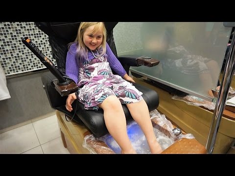 Spa Birthday With Mani Pedis and Facials!! Day 509 (04/24/16)