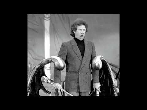 Early Samuel Ramey's extraordinary vocal line