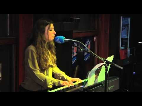 MNM 90's & 00's Café: Eva Jacobs - Right to be wrong