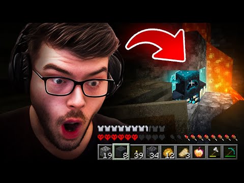 LEAGUE PLAYER TRIES HARDCORE MINECRAFT