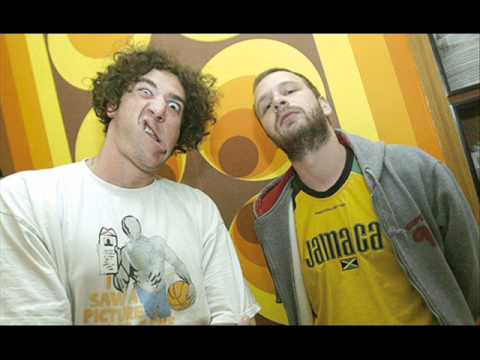 Mononukleozni rodjaci - stari krcmar [2011] Serbian rap