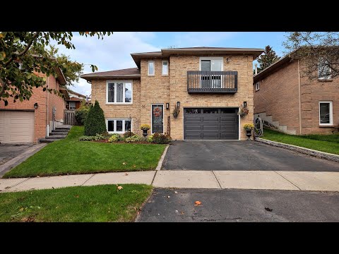 16 Limestone Crescent, Whitby, Ontario