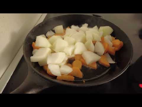 MongoTV_8653 - Mongo Madskole - Stegte GULERØDDER og LØG Med KARRY RIS