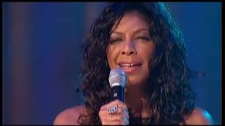 Natalie Cole - I&#39;m glad there is you (Ask a woman who knows Live) - YouTube.MP4