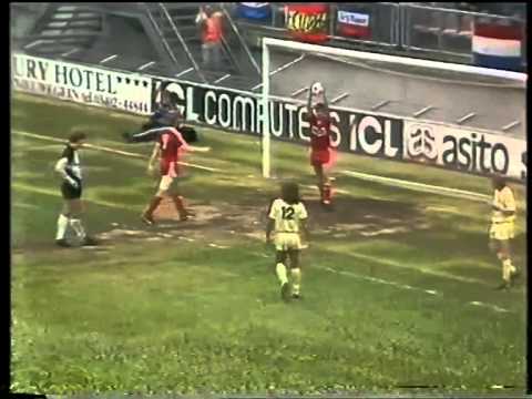1987 juni  FC Utrecht -  VVV 3-0 nacomp