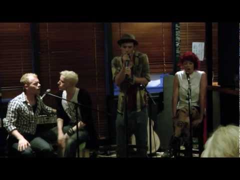 Max Milner & Meanwhile in Tinseltown - Wayfaring Stranger