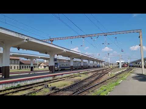 Cluj Napoca: R-E 4004 train (Cluj Napoca - Baia Mare). Locomotive nr. 64 1000-0
