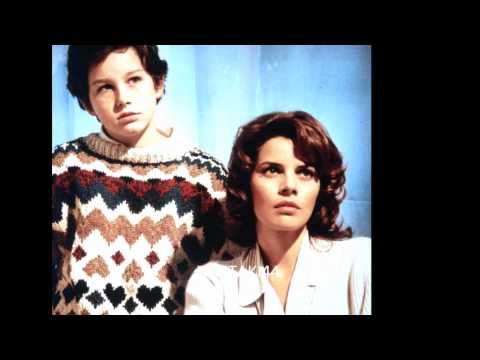 Disperatamente Giulia  (HD)  Pergjithmone Xhulia -- The soundtrack