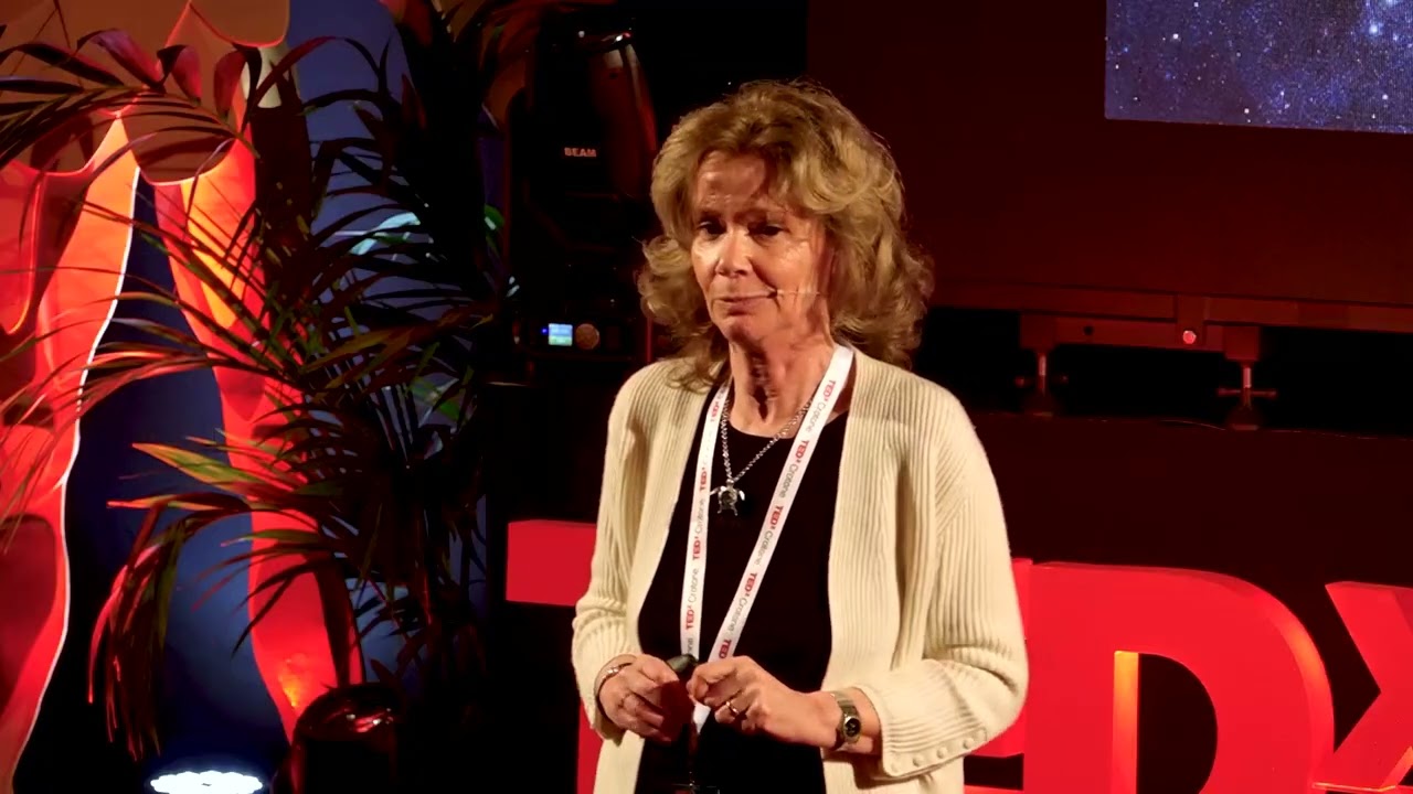 La vita ha bisogno della morte | Sandra Savaglio | TEDxCrotone