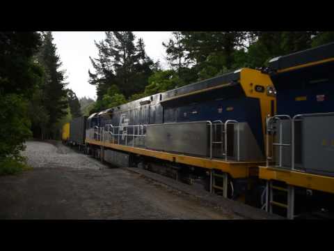 7PM1 with 6021 6029 X54 CF4409 CF4401 at Mount Lofty