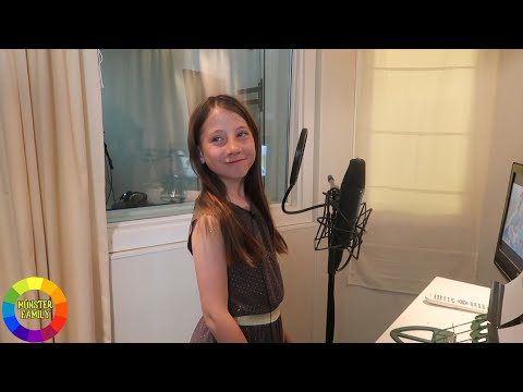 NAJA INDSPILLER MUSIKVIDEO TIL ''FAR TIL FIRE''