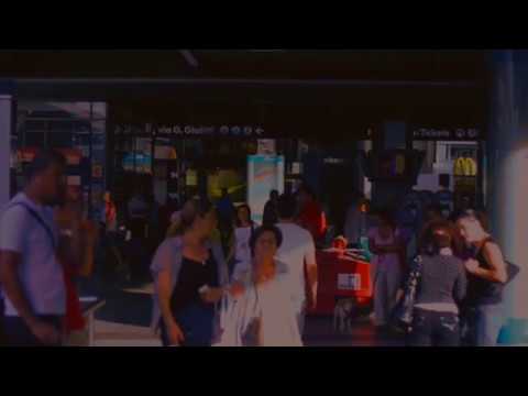 Ian Alistair Gosbee - Smile and Wave