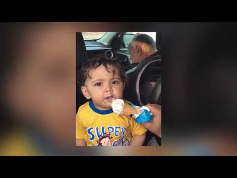 Appi and bhaiya eating ice cream