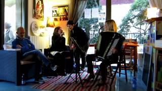 Roberta Alloisio  canta &quot;L&#39;angelo e la pazienza&quot; di Ivano Fossati