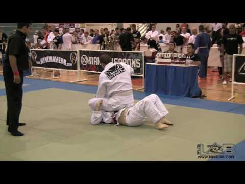 Daniel Treguboff vs Joshua Kelly