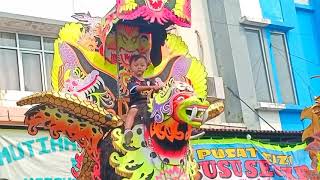 Download lagu ufi naik odong-odong di pasar bersih murah meriah mp3 Download lagu ufi naik odong-odong di pasar bersih murah meriah mp3