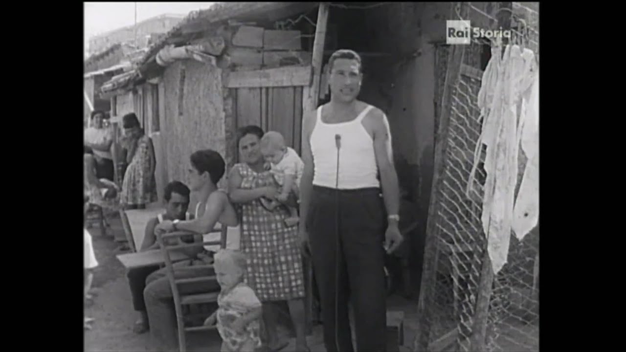 Watch Now Roma - Postino tra le baracche 1964 Roma - Postino tra le baracche 1964