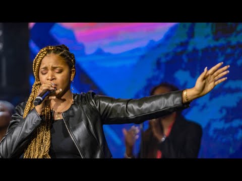 DIEU EST CAPABLE DE FAIRE | Impact Gospel Choir - Esther Do Rego